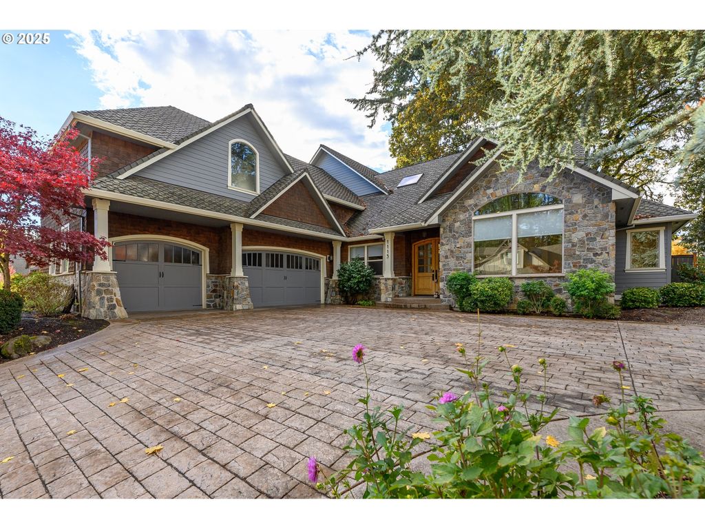 1113 Sw COURTNEY LAINE Dr, Mc Minnville, OR 97128