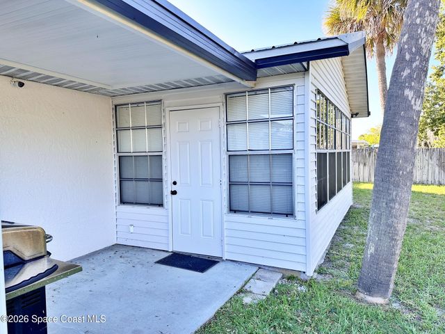 2747 Laura Baugh Drive, Melbourne, FL 32935