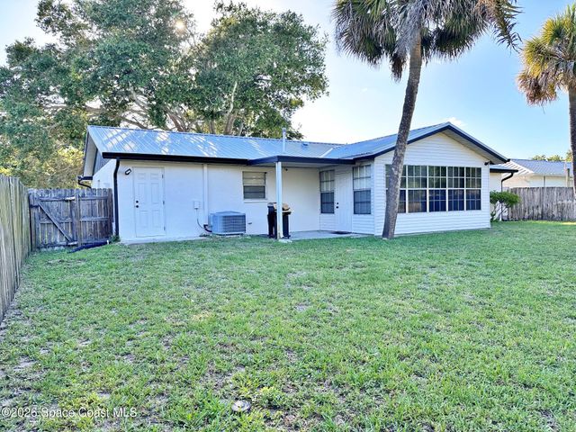 2747 Laura Baugh Drive, Melbourne, FL 32935