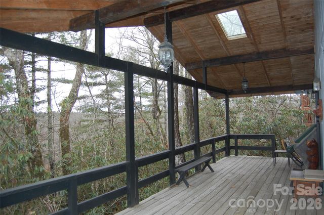 202 Knoll Circle, Newland, NC 28657