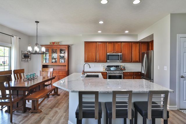 924 Chara Lane, Columbus, OH 43240
