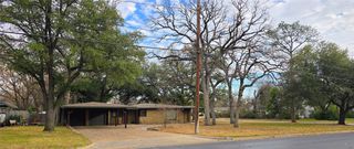 802 Merritt Street, River Oaks, TX 76114