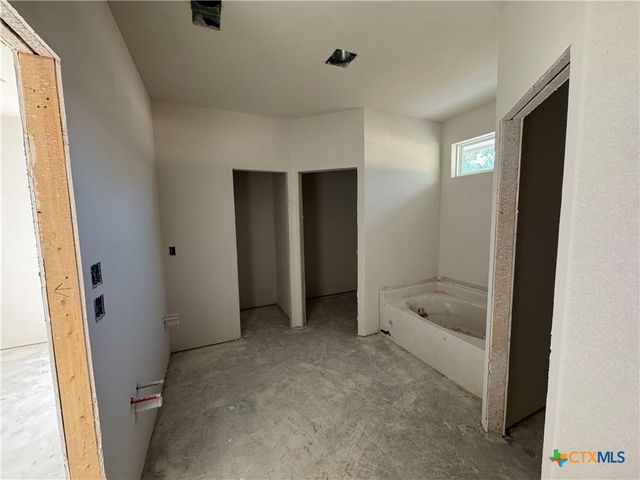 1325 Rylee Lane, Salado, TX 76571