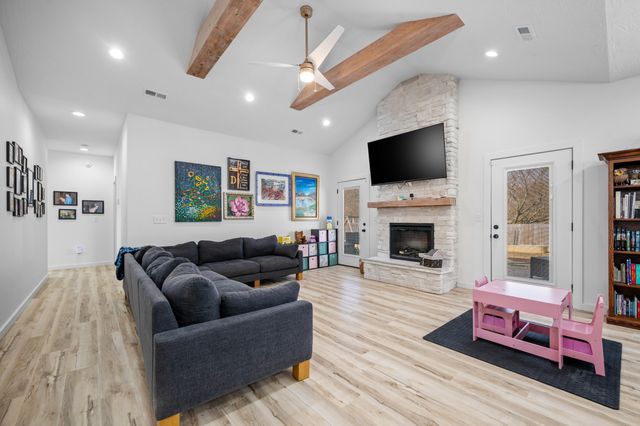 1481 W Jones Street, Bolivar, MO 65613