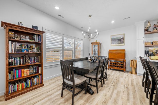 1481 W Jones Street, Bolivar, MO 65613