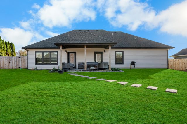 1481 W Jones Street, Bolivar, MO 65613