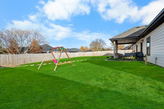 1481 W Jones Street, Bolivar, MO 65613