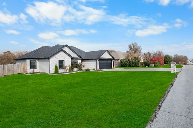 1481 W Jones Street, Bolivar, MO 65613