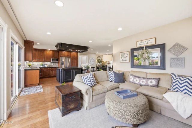 1290 Skeel Drive, Camarillo, CA 93010