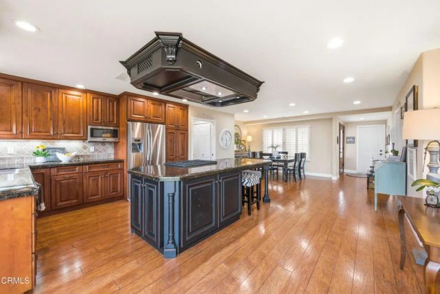 1290 Skeel Drive, Camarillo, CA 93010