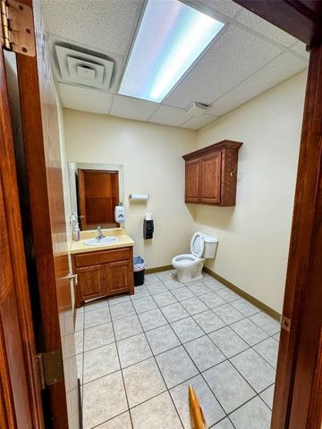 3737 SW 119th Street F, Oklahoma City, OK 73170