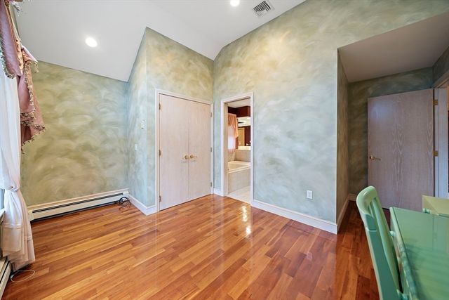 10 Heritage Ln, Saugus, MA 01906