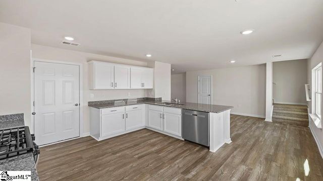 3010 Hunters Brook Drive, Boiling Springs, SC 29316