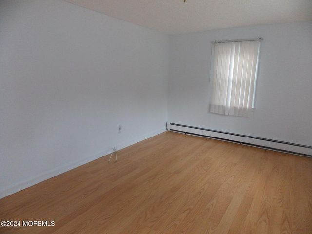 914 Radnor Avenue, Pine Beach, NJ 08741