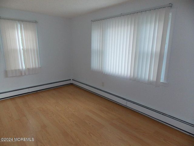 914 Radnor Avenue, Pine Beach, NJ 08741