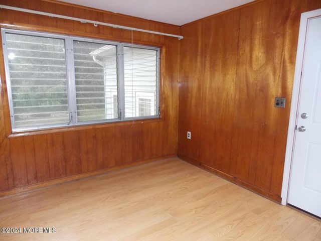 914 Radnor Avenue, Pine Beach, NJ 08741