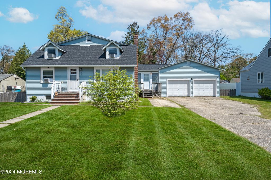 914 Radnor Avenue, Pine Beach, NJ 08741