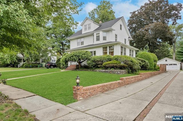 694 Lotus Avenue, Oradell, NJ 07649