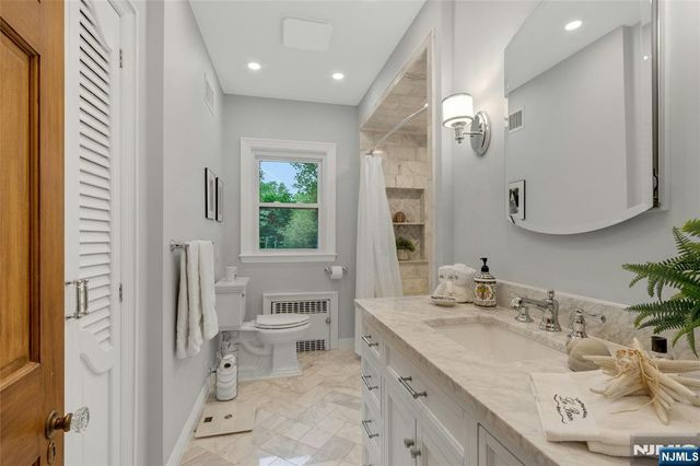 694 Lotus Avenue, Oradell, NJ 07649