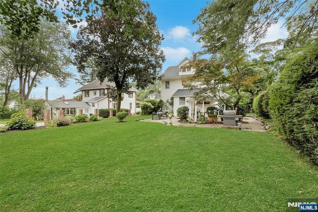 694 Lotus Avenue, Oradell, NJ 07649