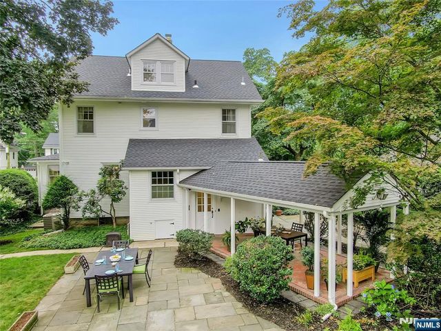 694 Lotus Avenue, Oradell, NJ 07649