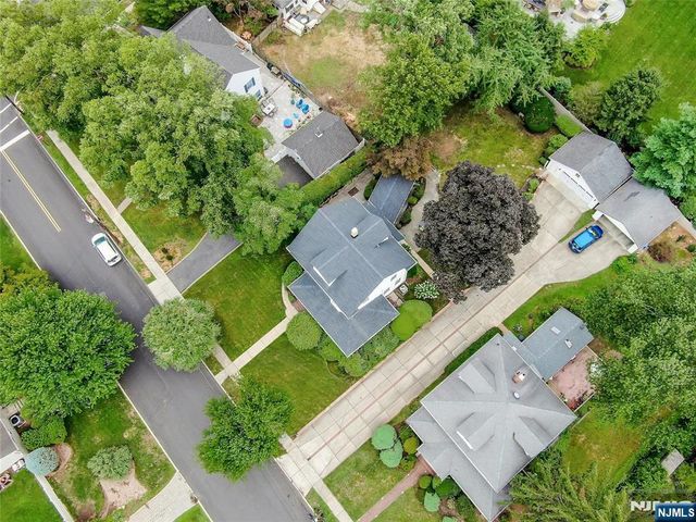 694 Lotus Avenue, Oradell, NJ 07649