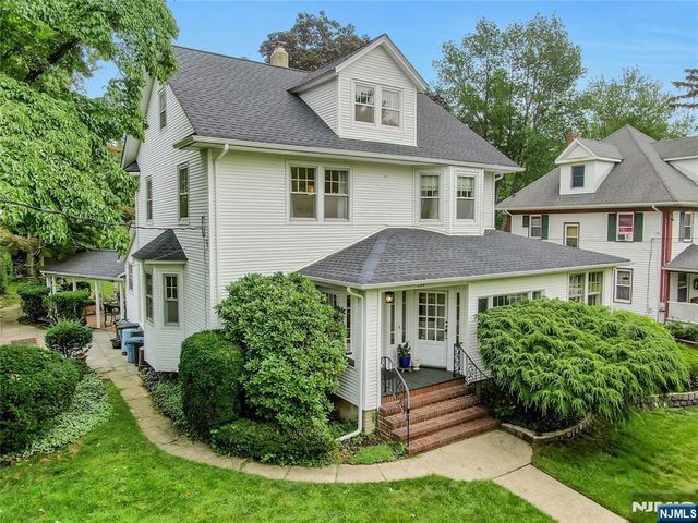 694 Lotus Avenue, Oradell, NJ 07649