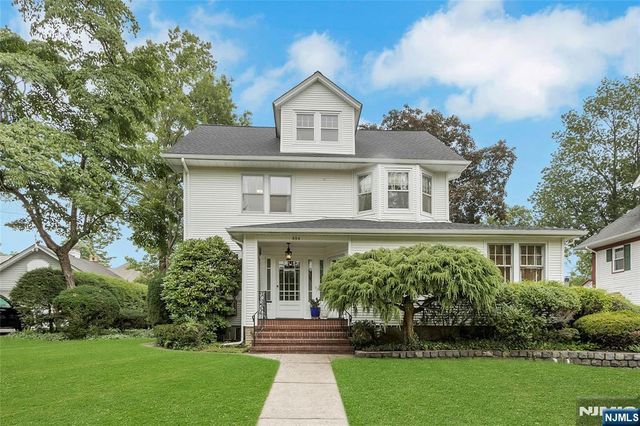 694 Lotus Avenue, Oradell, NJ 07649