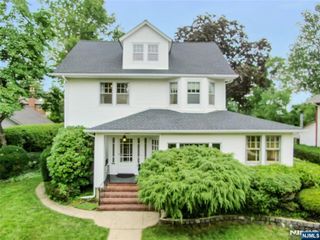 694 Lotus Avenue, Oradell, NJ 07649