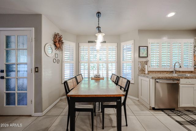 695 N Sycamore Court, Chandler, AZ 85224