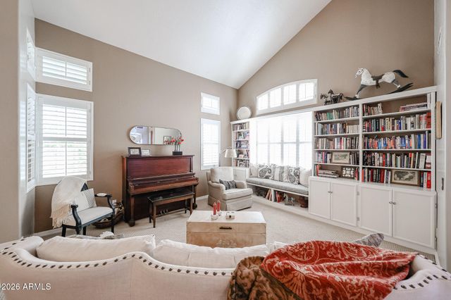 695 N Sycamore Court, Chandler, AZ 85224