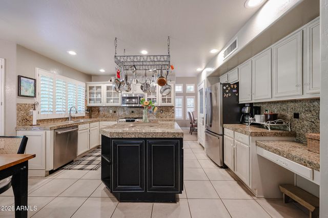695 N Sycamore Court, Chandler, AZ 85224