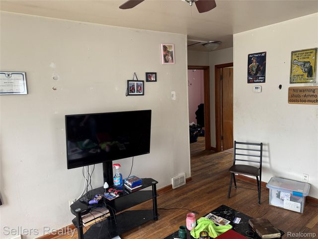 179 Bancroft Street, Imlay City, MI 48444