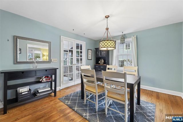 24 N Crest Drive, Cresskill, NJ 07626