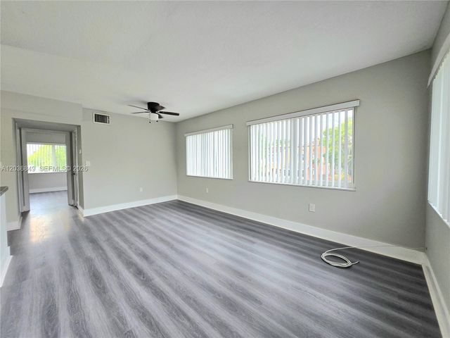 335 SW 20th St 6, Fort Lauderdale, FL 33315