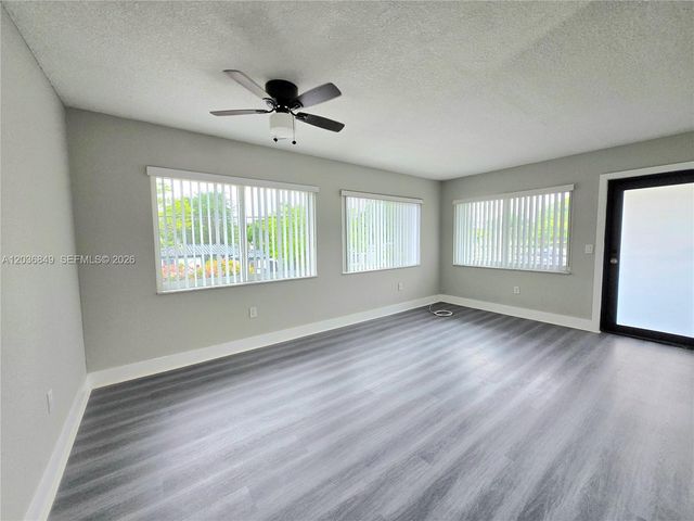 335 SW 20th St 6, Fort Lauderdale, FL 33315