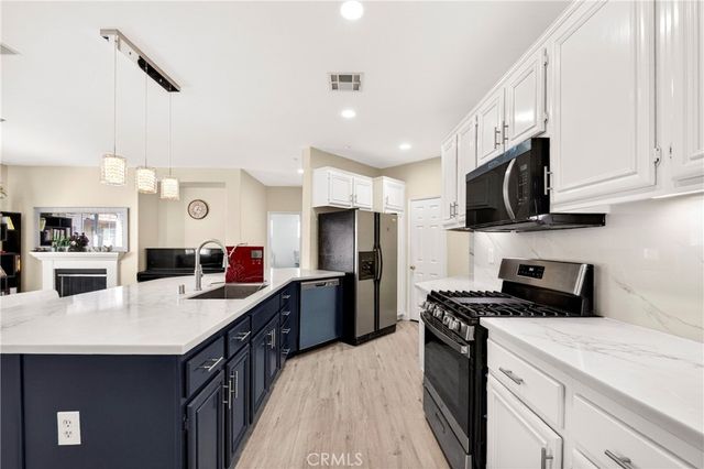 54 Salton, Irvine, CA 92602
