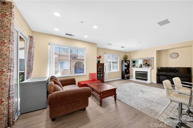 54 Salton, Irvine, CA 92602