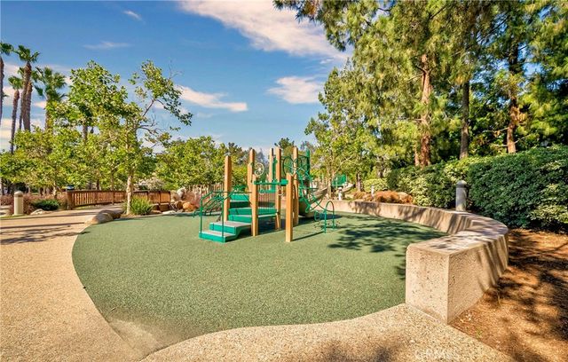 54 Salton, Irvine, CA 92602