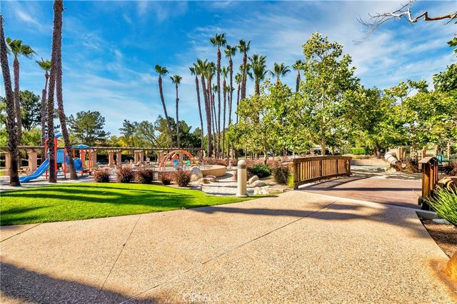 54 Salton, Irvine, CA 92602