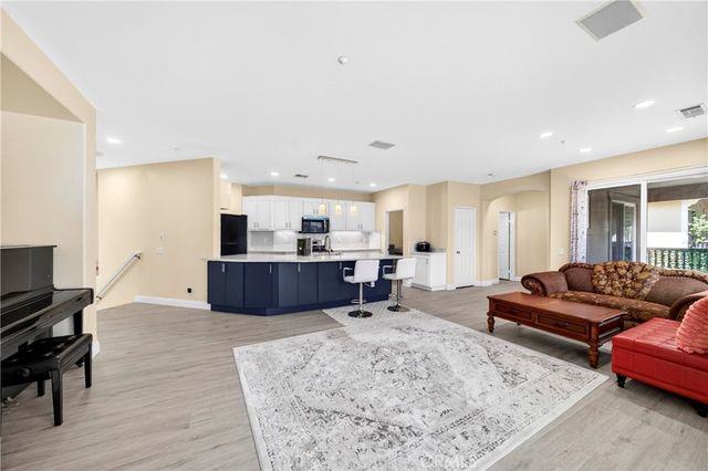 54 Salton, Irvine, CA 92602