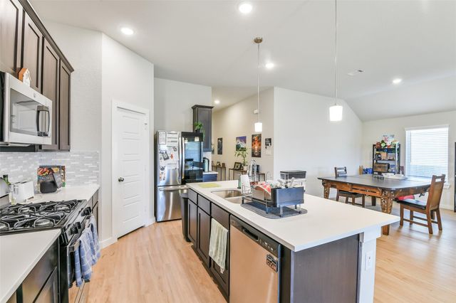 8522 Jetty Glen Drive, Cypress, TX 77433