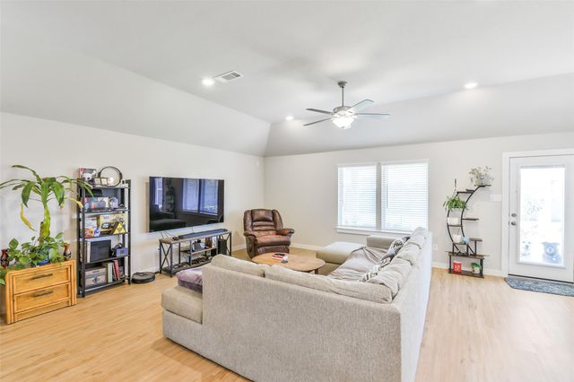 8522 Jetty Glen Drive, Cypress, TX 77433