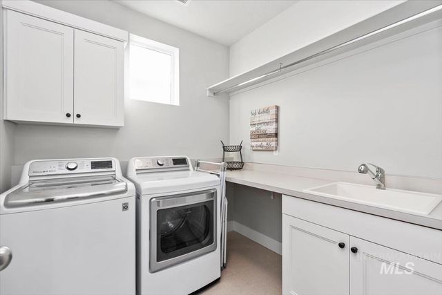 3042 S Shadywood Way, Boise, ID 83716