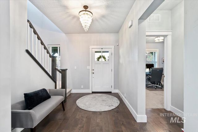3042 S Shadywood Way, Boise, ID 83716
