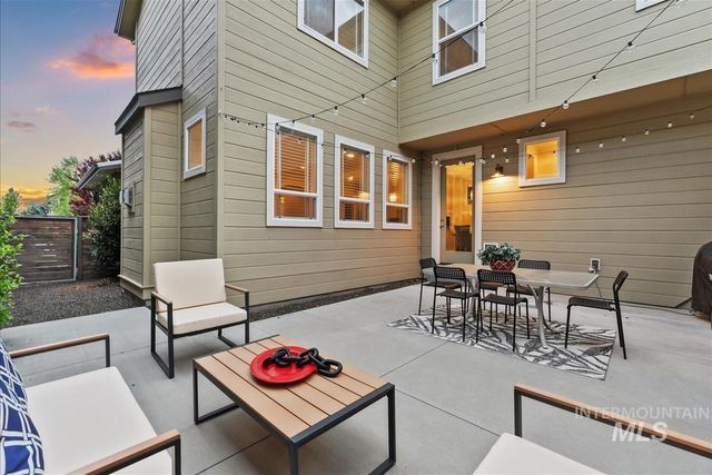 3042 S Shadywood Way, Boise, ID 83716
