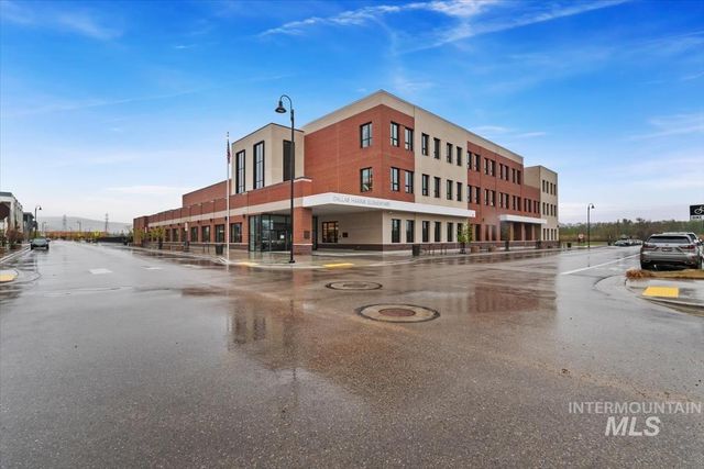 3042 S Shadywood Way, Boise, ID 83716