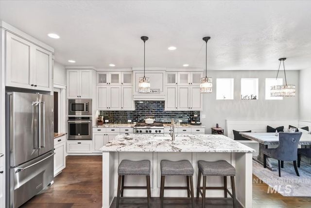 3042 S Shadywood Way, Boise, ID 83716