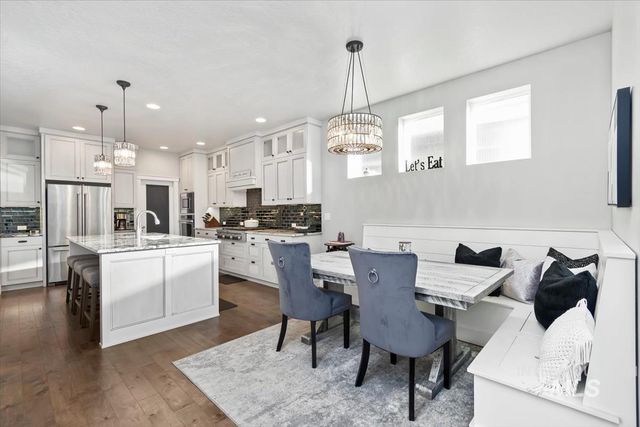3042 S Shadywood Way, Boise, ID 83716