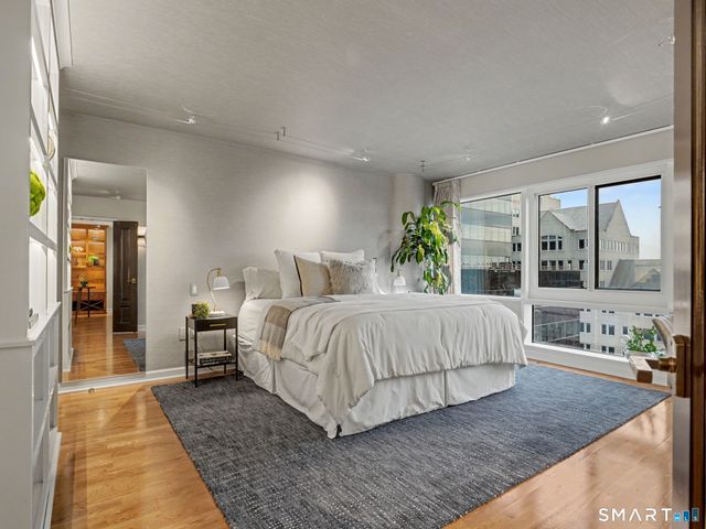 127 Greyrock Place 1208, Stamford, CT 06901